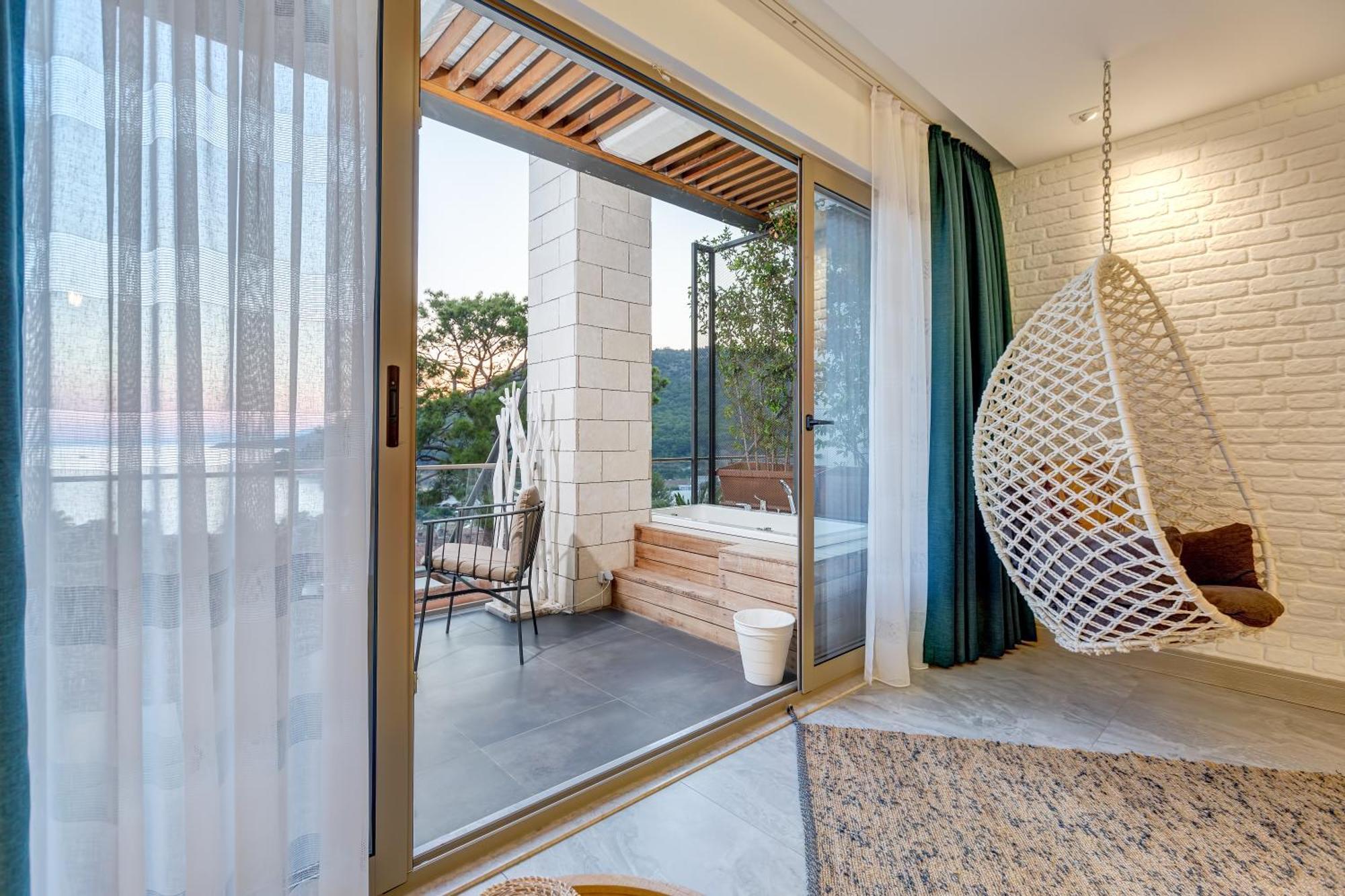 Melanippe Relaxing Hotel -Adults Only Karaoz 部屋 写真